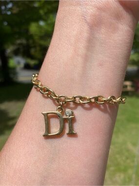 VTG Diamonds International Gold Charm Chain Bracelet with 'Di' Charm